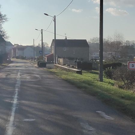Calme Au Canal De Centre Dennevy Buitenkant foto